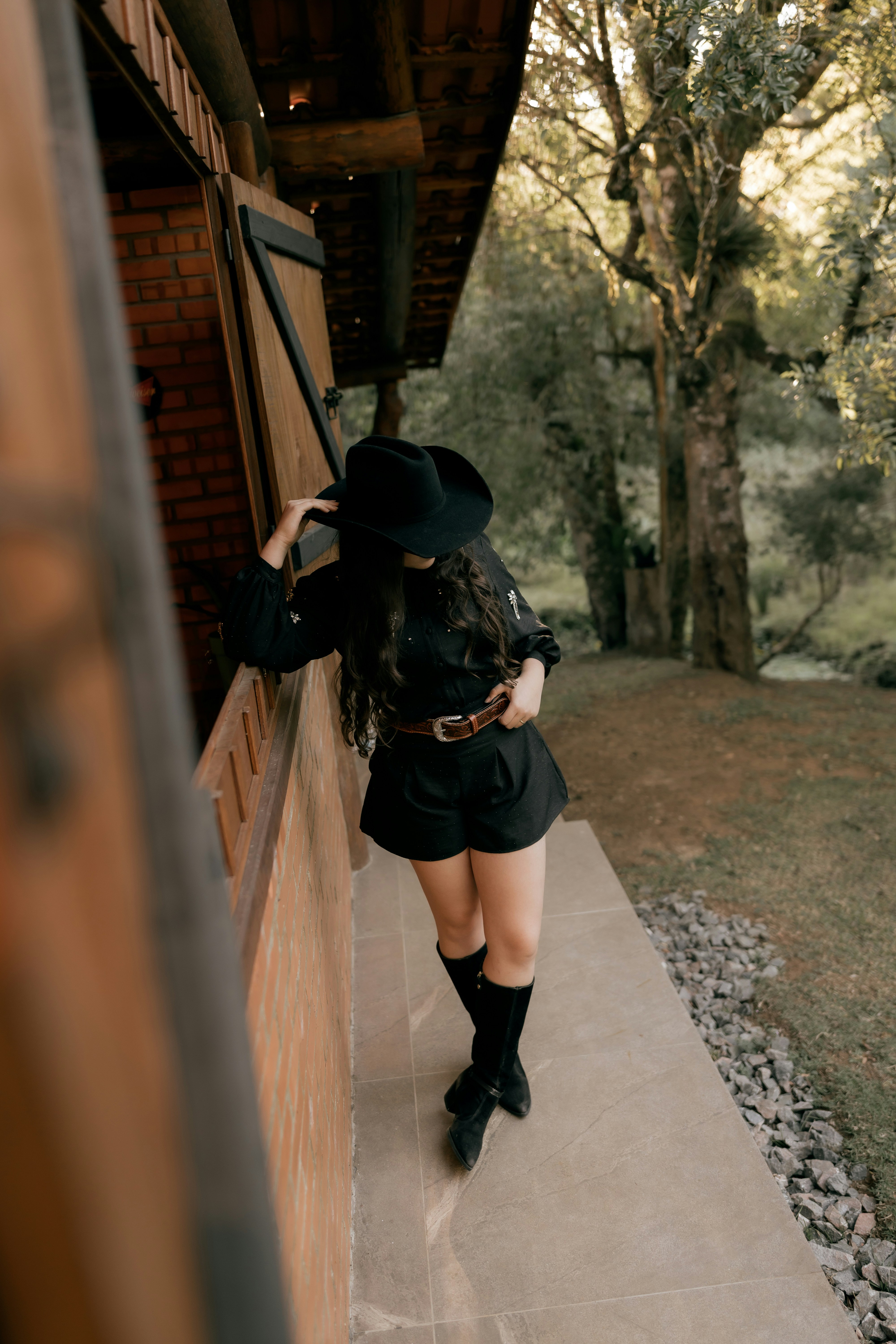 Noir Obsidian Leather Belt